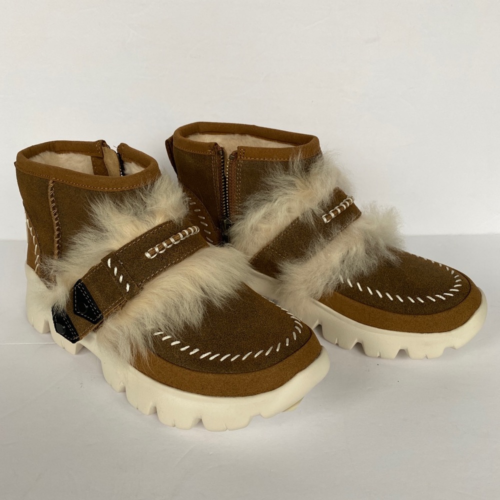 NEW UGG FLUFF Ankle Boot Tan/Brown Size 6 - Picture 6 of 14